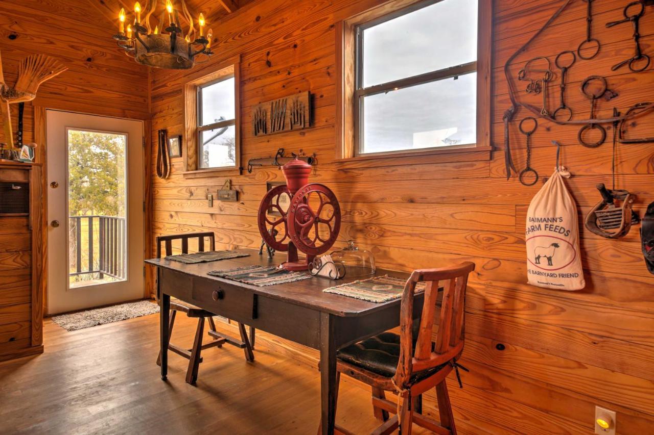 Willa Ark Bunkhouse Fredericksburg Hideaway With Hot Tub Zewnętrze zdjęcie