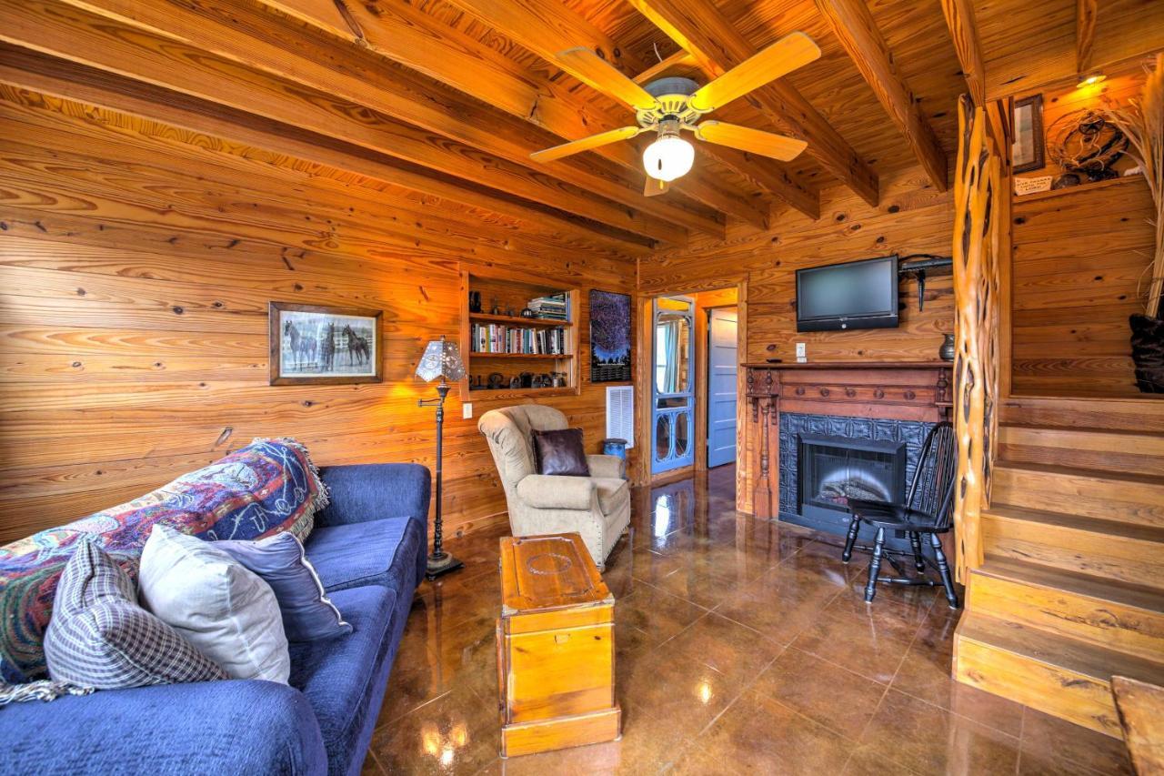 Willa Ark Bunkhouse Fredericksburg Hideaway With Hot Tub Zewnętrze zdjęcie